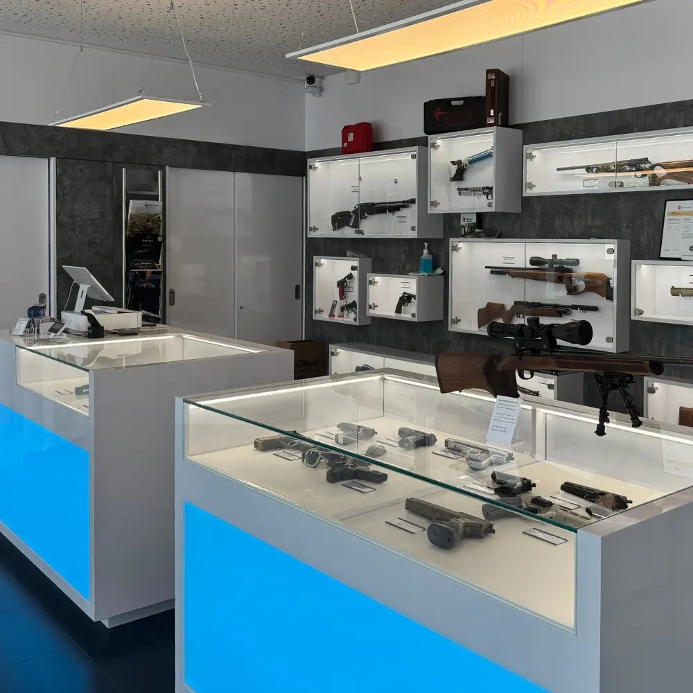 Foto vom Kassenbereich im Waffenfuzzi Ladenlokal